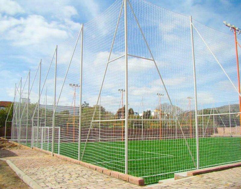 Redes de Proteção para Quadras Poliesportivas e de Futebol